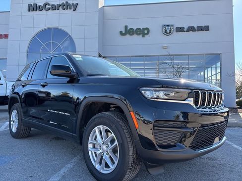 New 2026 Jeep Grand Cherokee Laredo X AWD/4WD image 1