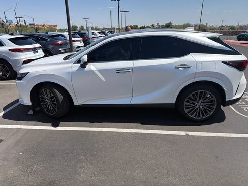 Used 2025 Lexus RX 350 w/ Convenience Package AWD/4WD image 4