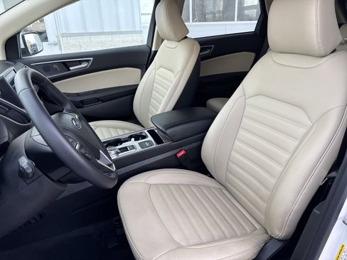 Used 2024 Ford Edge SEL image 19
