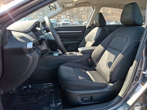 Used 2022 Nissan Altima 2.5 SV image 14