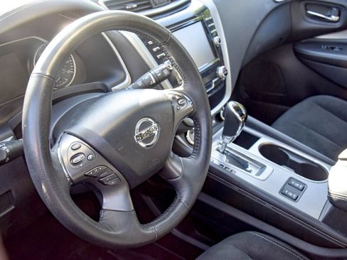 Used 2019 Nissan Murano SV AWD/4WD image 11