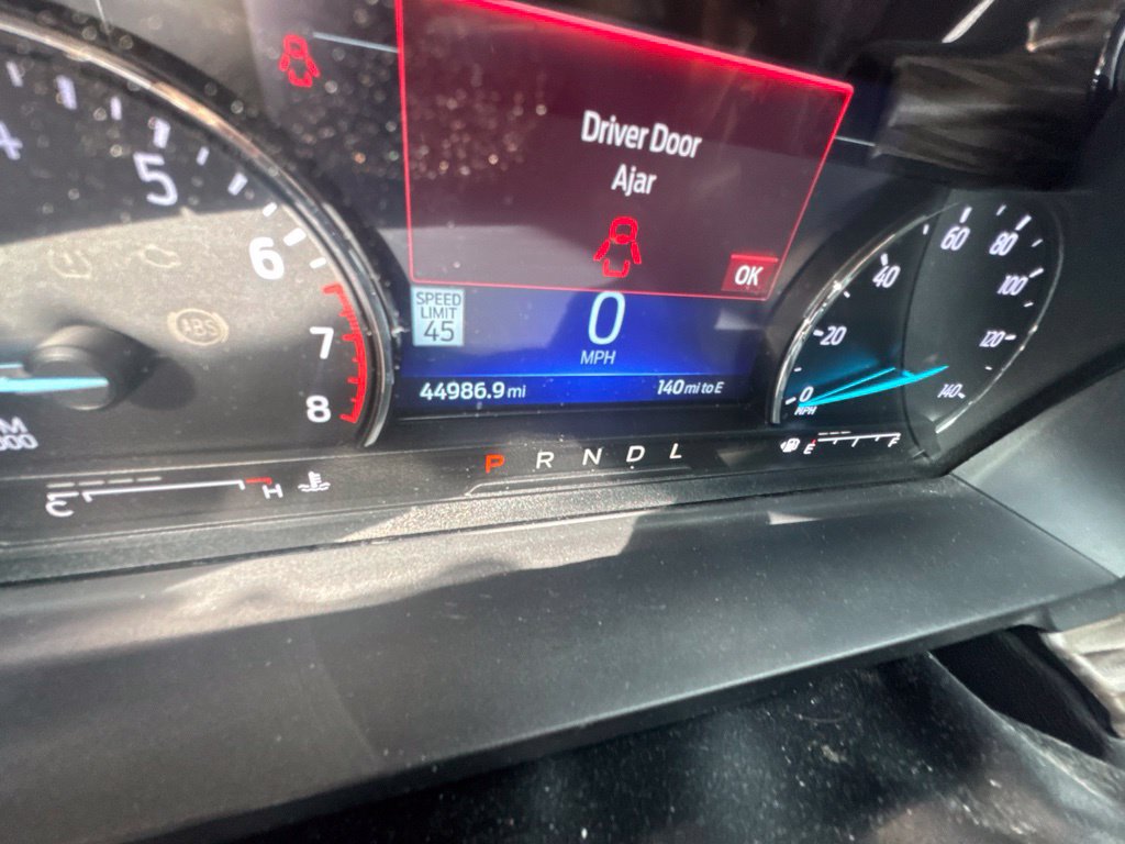 Used 2022 Ford Explorer Limited w/ Equipment Group 301A AWD/4WD image 8