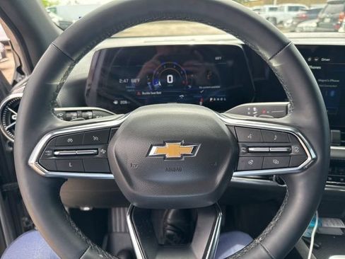 Used 2025 Chevrolet Equinox LT image 7