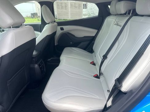 Used 2022 Ford Mustang Mach-E Premium AWD/4WD image 18