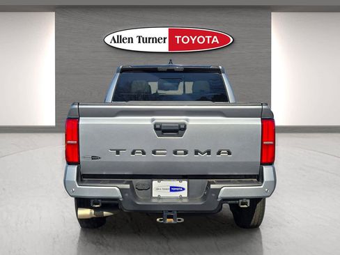 Used 2024 Toyota Tacoma SR5 image 7