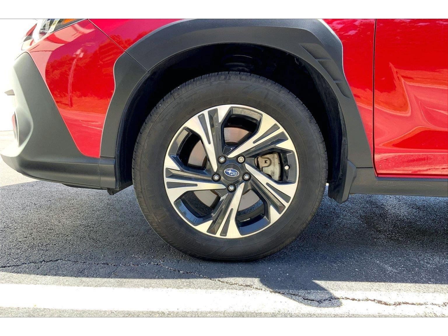 Used 2024 Subaru Crosstrek 2.0i Premium AWD/4WD image 9