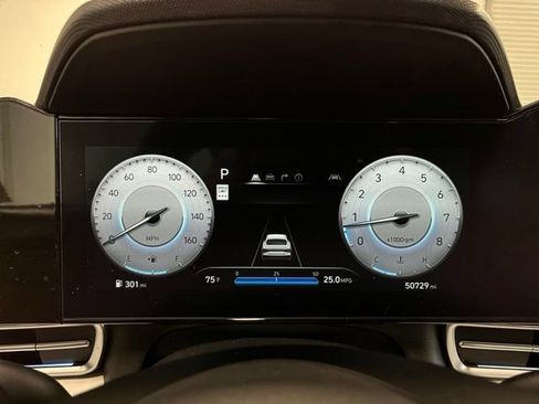 Used 2024 Hyundai Elantra Limited FWD image 24