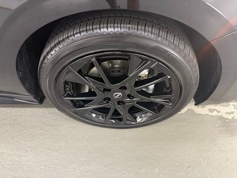 New 2025 Nissan Sentra SR w/ Midnight Edition image 3