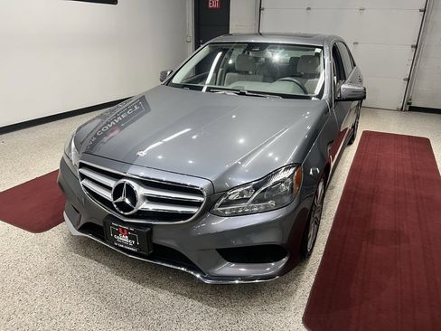 Used 2016 Mercedes-Benz E 350 4MATIC Sedan image 6