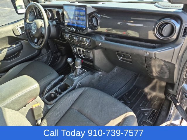 Used 2022 Jeep Gladiator Sport AWD/4WD image 33