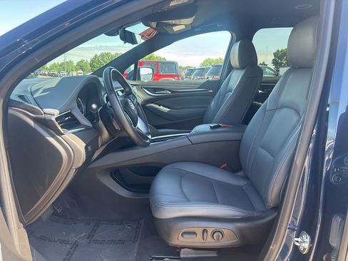 Used 2024 Buick Enclave Essence w/ Technology Package AWD/4WD image 11