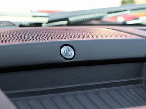 Used 2020 Ford F150 Lariat w/ Equipment Group 502A Luxury image 28