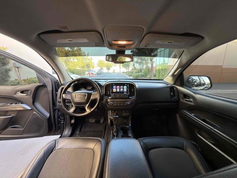 Used 2018 GMC Canyon All Terrain w/ All Terrain X Package AWD/4WD image 30
