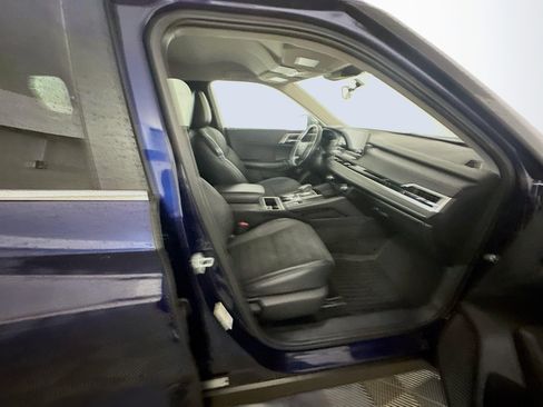 Used 2024 Mitsubishi Outlander SE image 30