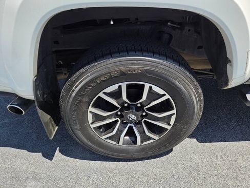 Certified 2023 Toyota Tacoma TRD Sport w/ Advanced Technology Package AWD/4WD image 12