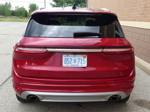 Used 2021 Lincoln Corsair AWD w/ Sport Package image 9