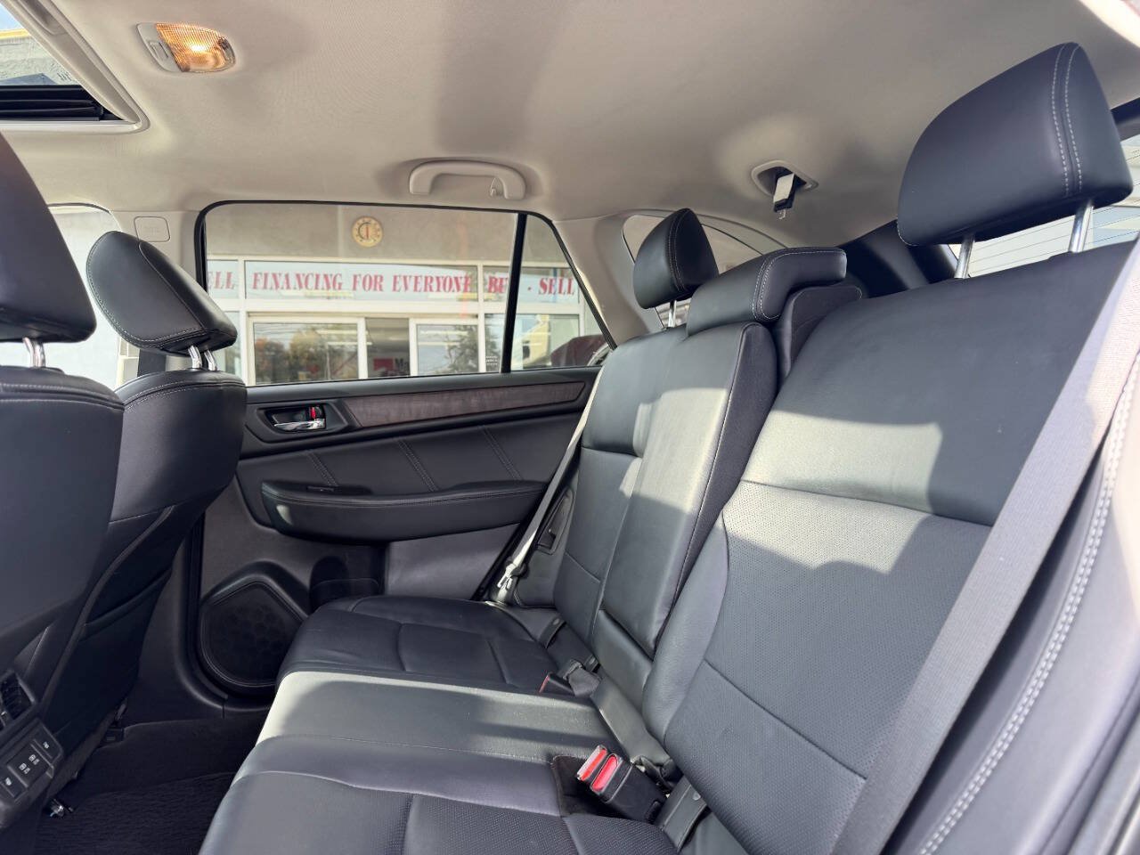 Used 2019 Subaru Outback 3.6R Limited AWD/4WD image 25