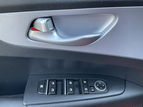 Used 2024 Kia Forte LXS image 24