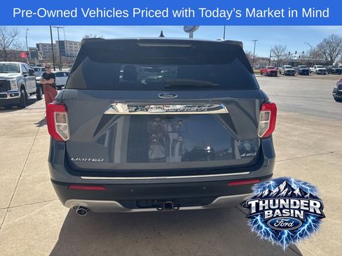 Used 2021 Ford Explorer Limited w/ Equipment Group 301A image 4