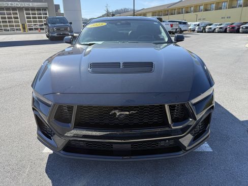 Used 2025 Ford Mustang GT Premium image 1