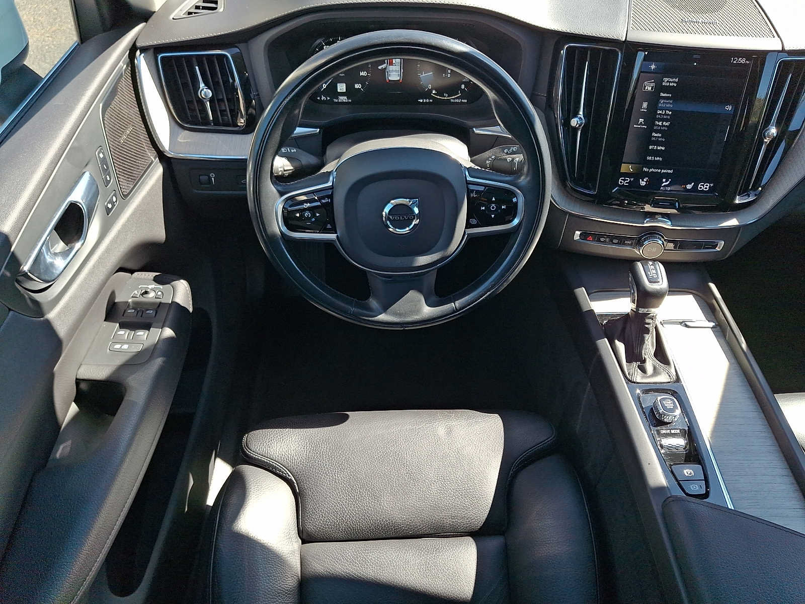 Used 2020 Volvo XC60 T5 Inscription w/ Protection Package Premier AWD/4WD image 11