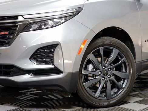 Used 2023 Chevrolet Equinox RS image 4