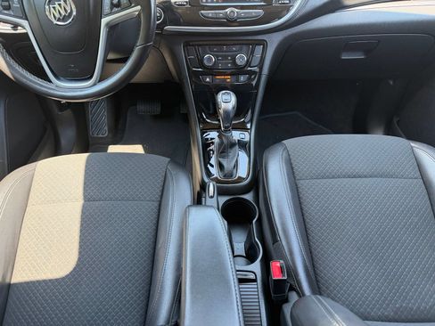 Used 2022 Buick Encore Preferred w/ Safety Package FWD image 19