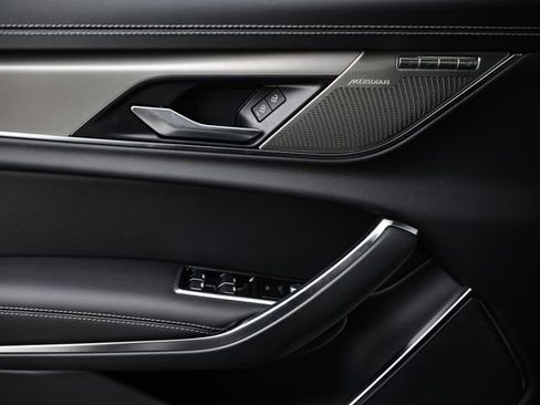 New 2024 Jaguar XF R-Dynamic SE AWD/4WD image 17