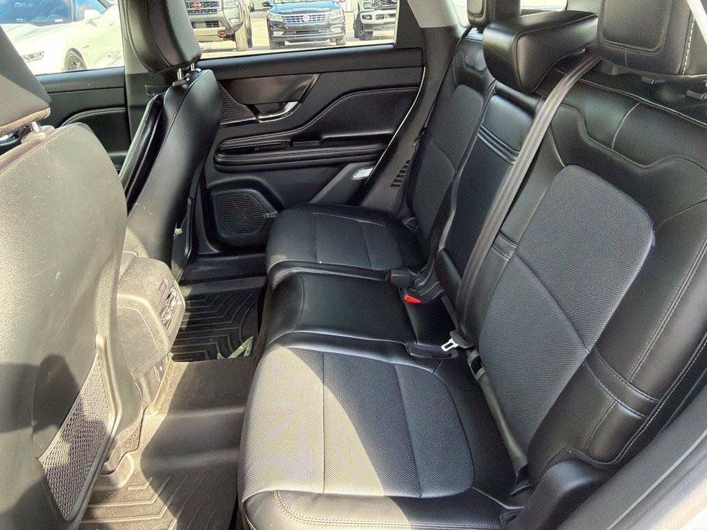 Used 2022 Lincoln Corsair AWD w/ Premium Package image 9