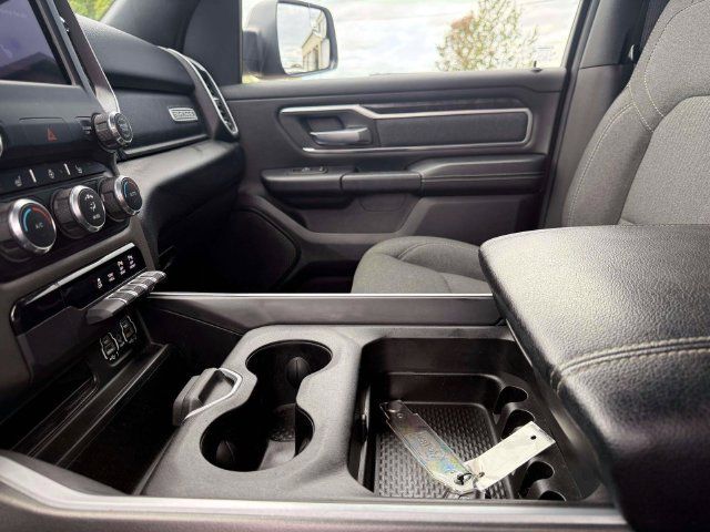 Used 2020 RAM 1500 Big Horn AWD/4WD image 30