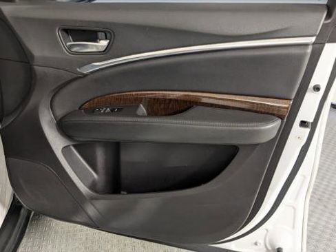 Used 2020 Acura MDX FWD image 24