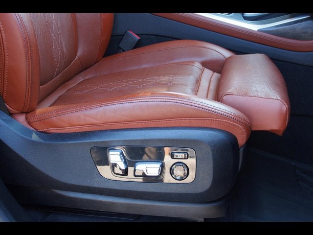 Used 2022 BMW X7 xDrive40i w/ Executive Package AWD/4WD image 32