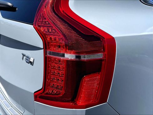 Used 2025 Volvo XC90 T8 Ultra w/ Protection Package Premier AWD/4WD image 32