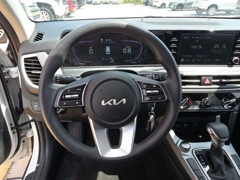 Used 2026 Kia Seltos LX FWD image 15