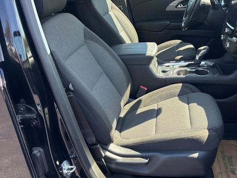 Used 2021 Chevrolet Traverse LT FWD image 10