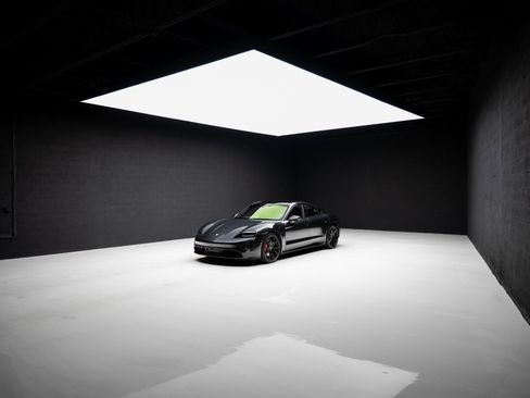 Used 2023 Porsche Taycan GTS image 84