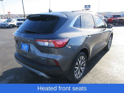 Used 2022 Ford Escape Titanium image 5