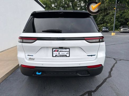 Certified 2022 Jeep Grand Cherokee Trailhawk w/ Advanced Protech Group II AWD/4WD image 12