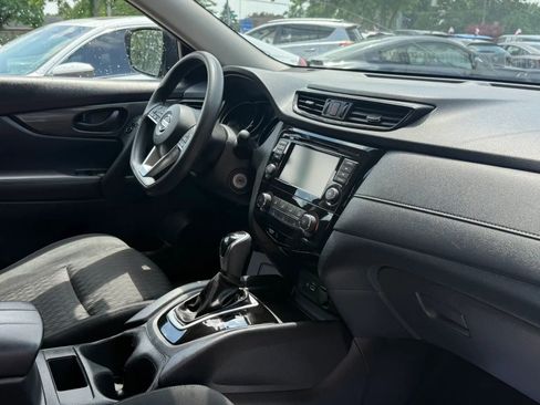 Used 2019 Nissan Rogue S AWD/4WD image 13