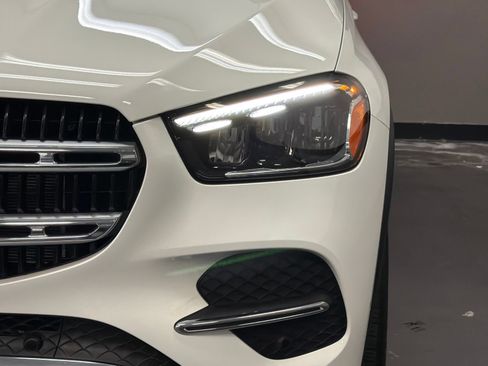 Certified 2025 Mercedes-Benz GLE 450e 4MATIC image 7
