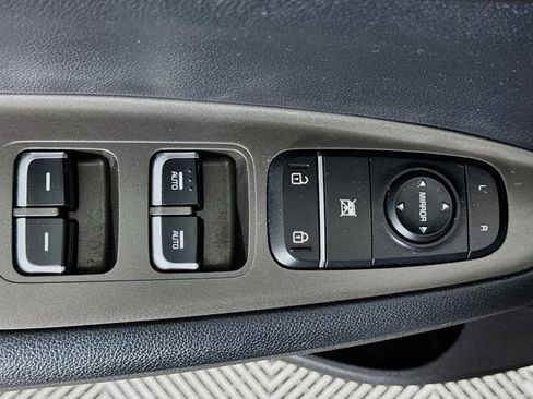 Certified 2020 Kia Optima SE image 17