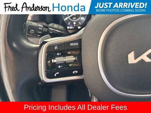 Used 2022 Kia Sorento SX Prestige w/ Rust Color Package AWD/4WD image 14