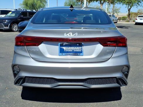 Used 2024 Kia Forte LXS image 4
