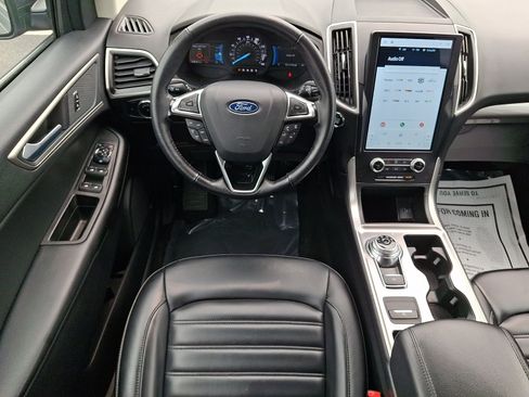Certified 2024 Ford Edge SEL AWD/4WD image 12