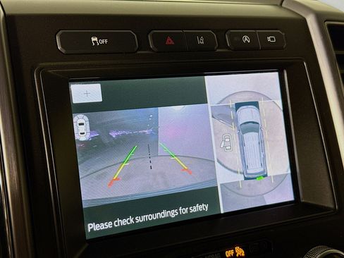 Used 2020 Ford Expedition Platinum image 16