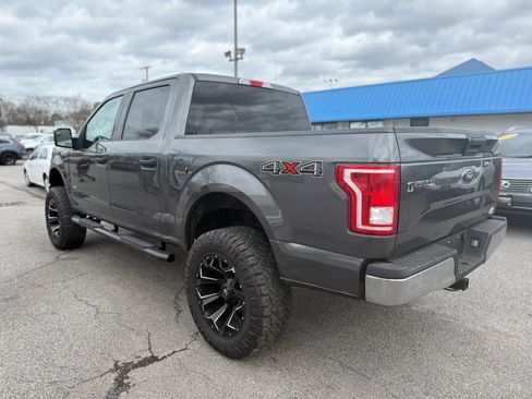 Used 2017 Ford F150 XLT image 10
