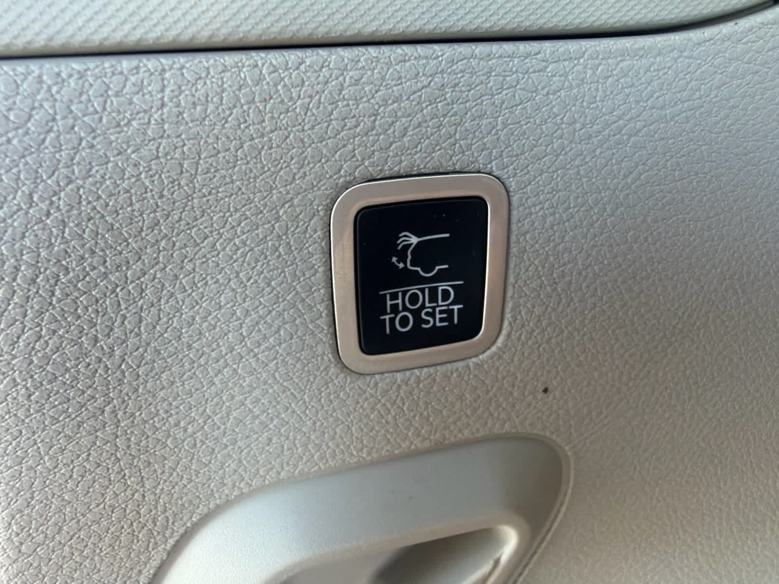 Used 2022 Jeep Wagoneer Series II AWD/4WD image 13