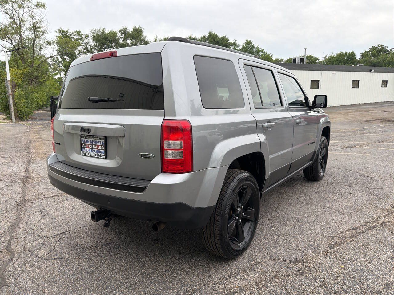 Used 2015 Jeep Patriot Sport w/ Power Value Group AWD/4WD image 6