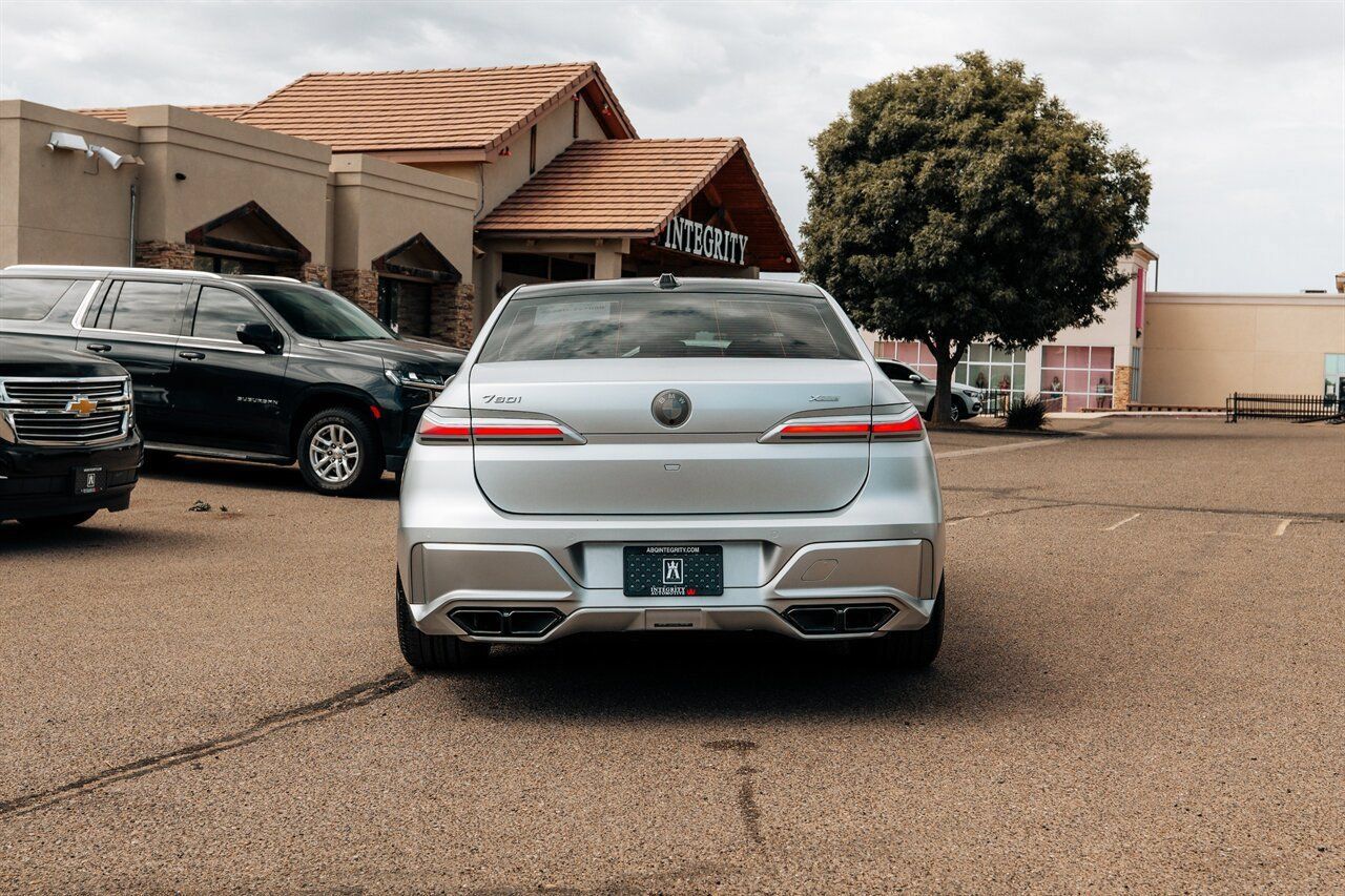 Used 2025 BMW 760i xDrive AWD/4WD image 6