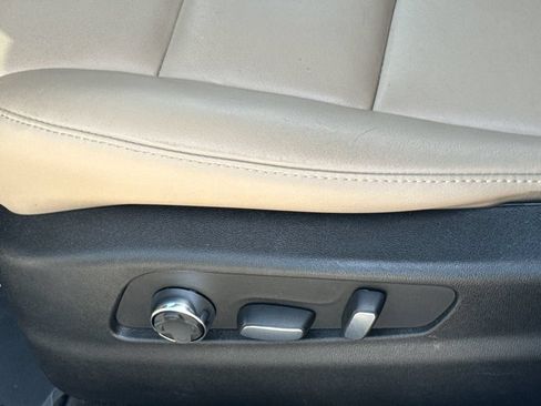 Used 2025 Cadillac XT4 Premium Luxury w/ Cold Weather Package FWD image 22